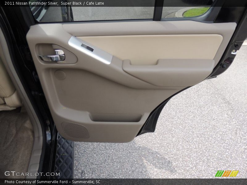 Super Black / Cafe Latte 2011 Nissan Pathfinder Silver