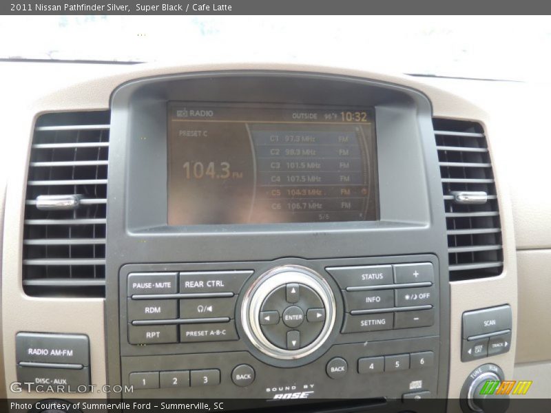 Super Black / Cafe Latte 2011 Nissan Pathfinder Silver
