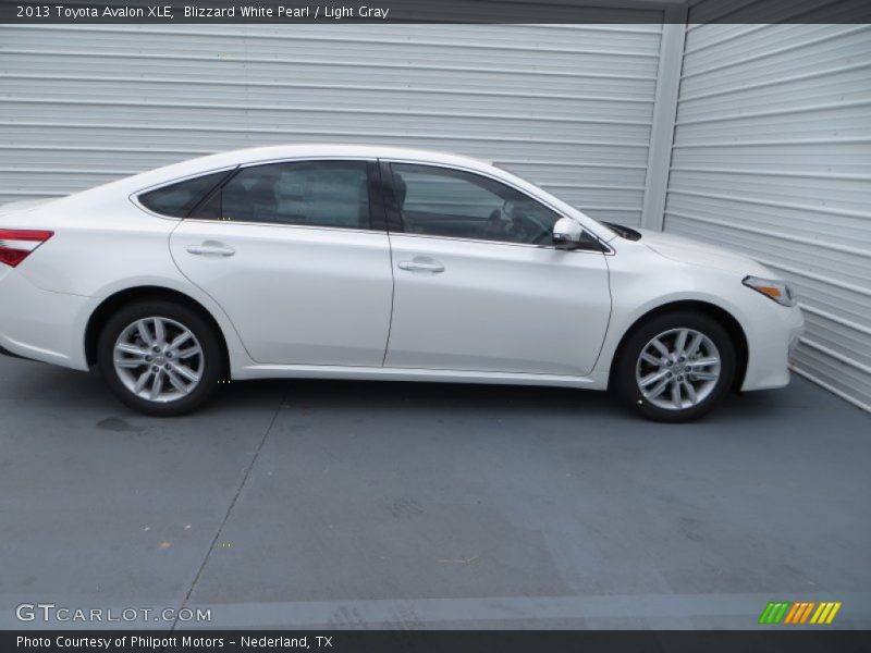Blizzard White Pearl / Light Gray 2013 Toyota Avalon XLE