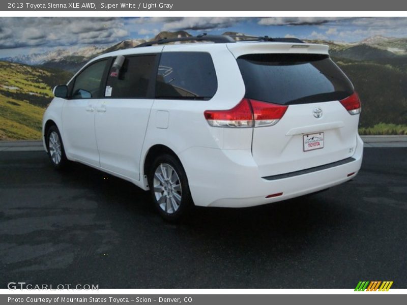 Super White / Light Gray 2013 Toyota Sienna XLE AWD