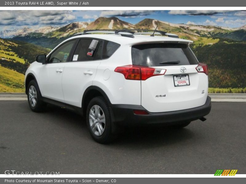 Super White / Ash 2013 Toyota RAV4 LE AWD