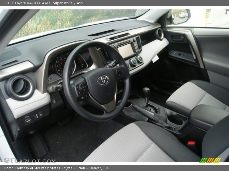 Super White / Ash 2013 Toyota RAV4 LE AWD