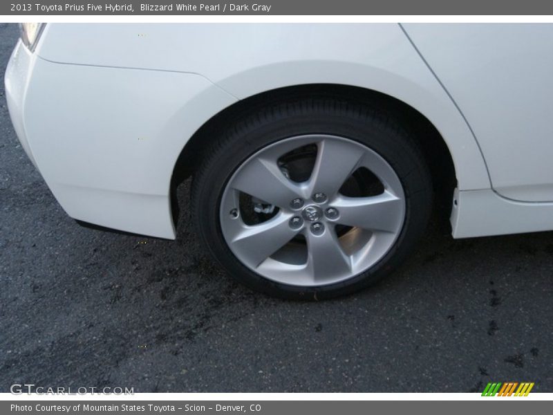Blizzard White Pearl / Dark Gray 2013 Toyota Prius Five Hybrid