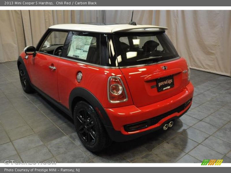 Chili Red / Carbon Black 2013 Mini Cooper S Hardtop