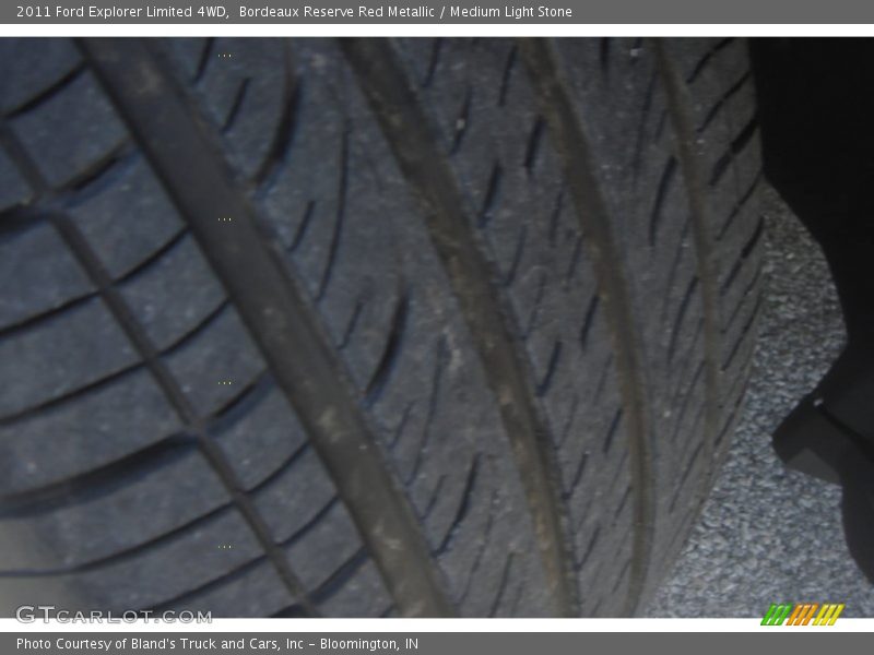 Bordeaux Reserve Red Metallic / Medium Light Stone 2011 Ford Explorer Limited 4WD