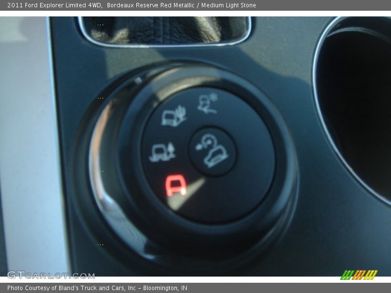 Bordeaux Reserve Red Metallic / Medium Light Stone 2011 Ford Explorer Limited 4WD