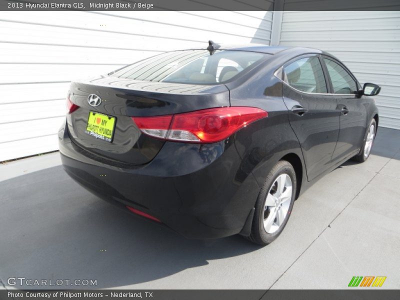 Midnight Black / Beige 2013 Hyundai Elantra GLS