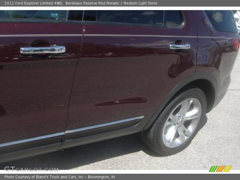 Bordeaux Reserve Red Metallic / Medium Light Stone 2011 Ford Explorer Limited 4WD
