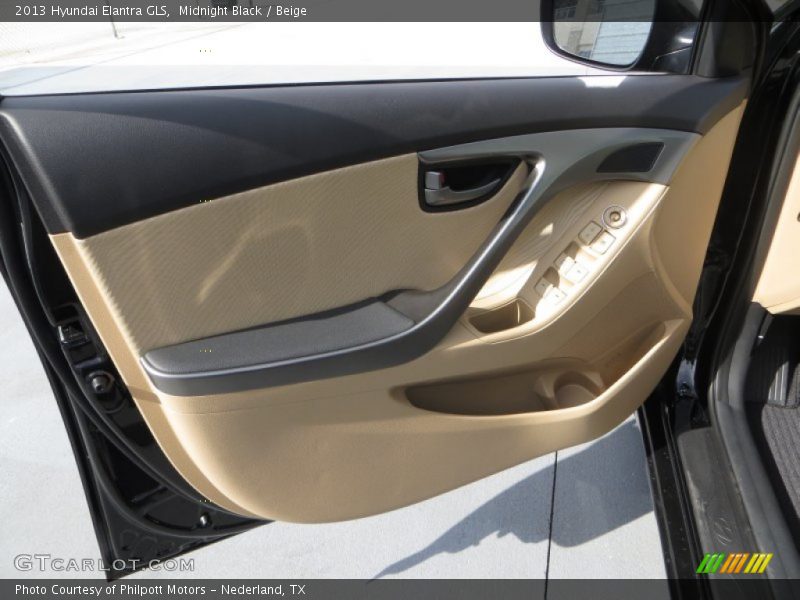 Midnight Black / Beige 2013 Hyundai Elantra GLS