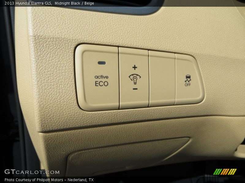 Midnight Black / Beige 2013 Hyundai Elantra GLS