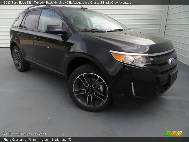 Tuxedo Black Metallic / SEL Appearance Charcoal Black/Gray Alcantara 2013 Ford Edge SEL