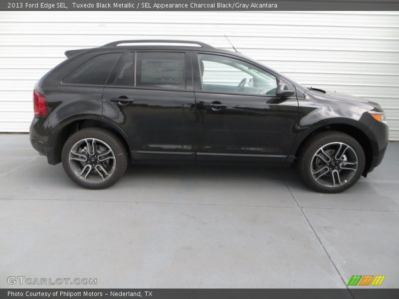 Tuxedo Black Metallic / SEL Appearance Charcoal Black/Gray Alcantara 2013 Ford Edge SEL