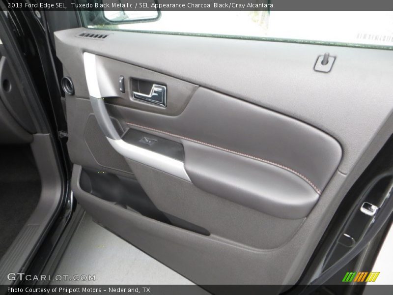 Tuxedo Black Metallic / SEL Appearance Charcoal Black/Gray Alcantara 2013 Ford Edge SEL