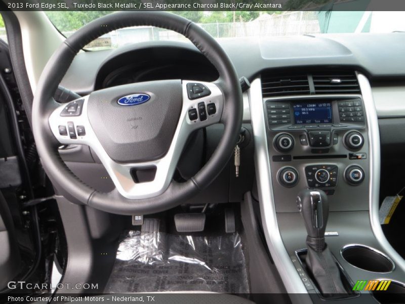 Tuxedo Black Metallic / SEL Appearance Charcoal Black/Gray Alcantara 2013 Ford Edge SEL