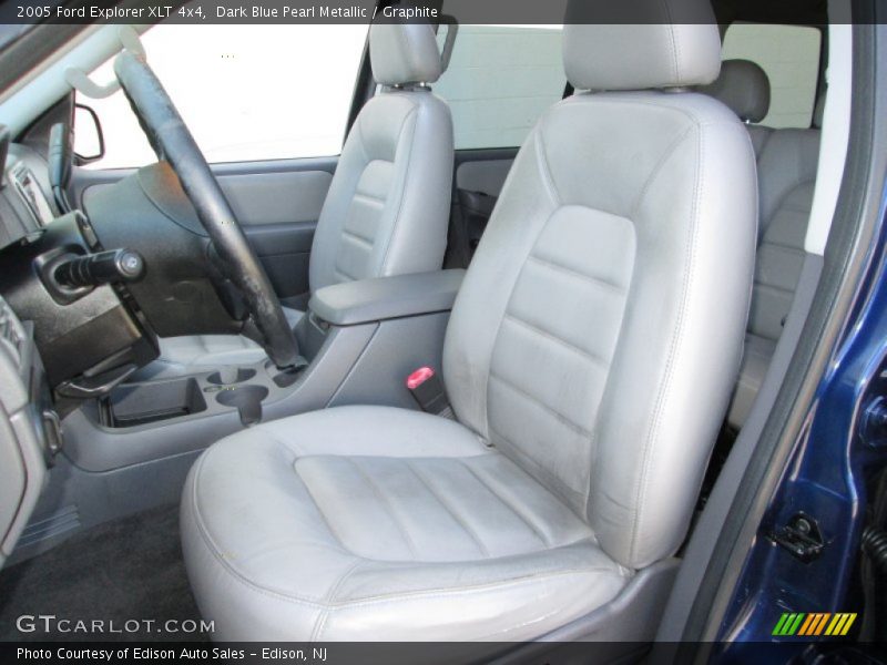 Dark Blue Pearl Metallic / Graphite 2005 Ford Explorer XLT 4x4