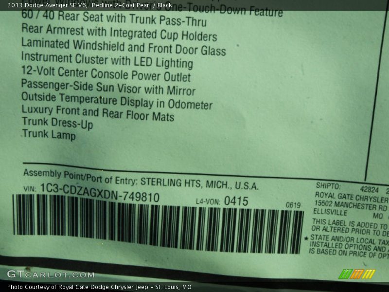 Redline 2-Coat Pearl / Black 2013 Dodge Avenger SE V6
