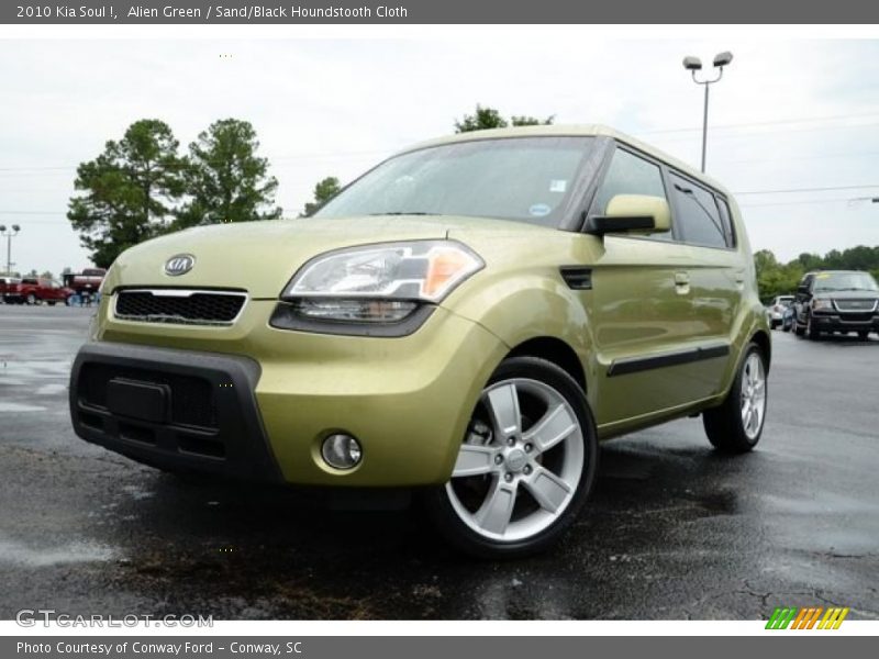 Alien Green / Sand/Black Houndstooth Cloth 2010 Kia Soul !