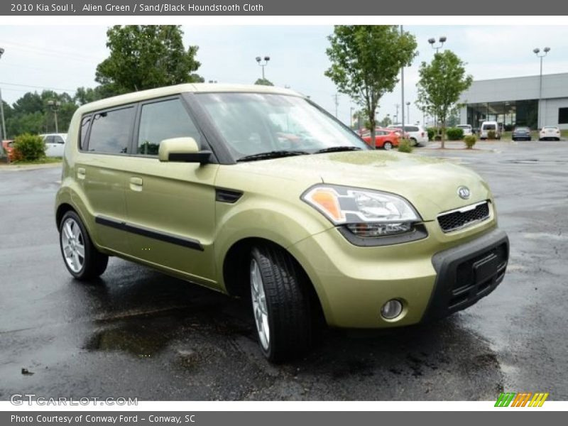 Alien Green / Sand/Black Houndstooth Cloth 2010 Kia Soul !