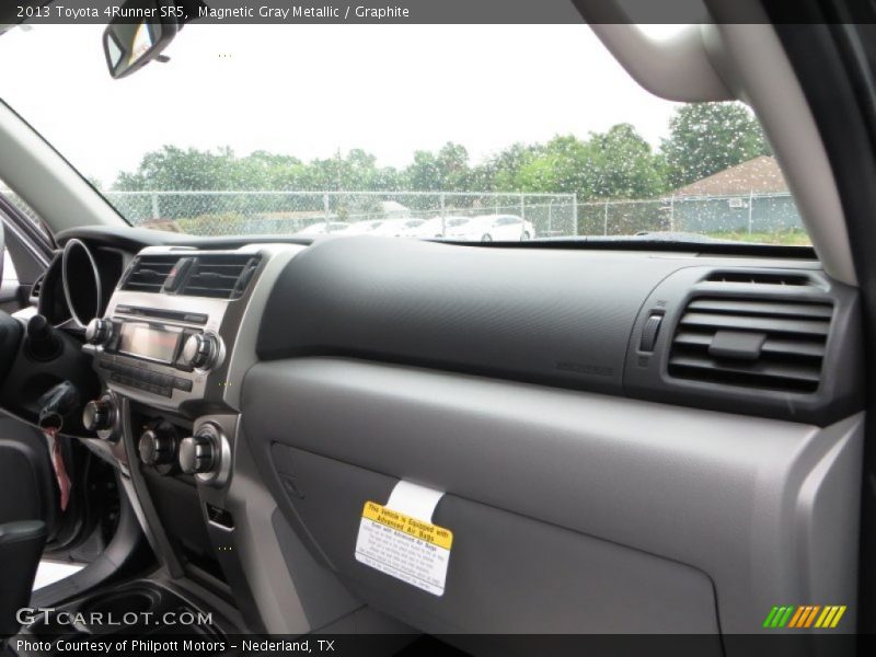 Magnetic Gray Metallic / Graphite 2013 Toyota 4Runner SR5