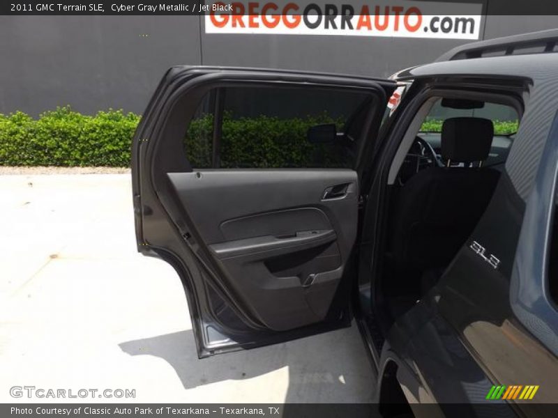 Cyber Gray Metallic / Jet Black 2011 GMC Terrain SLE