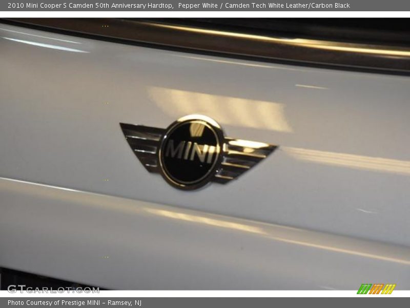 Pepper White / Camden Tech White Leather/Carbon Black 2010 Mini Cooper S Camden 50th Anniversary Hardtop