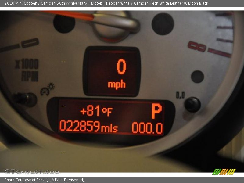 Pepper White / Camden Tech White Leather/Carbon Black 2010 Mini Cooper S Camden 50th Anniversary Hardtop