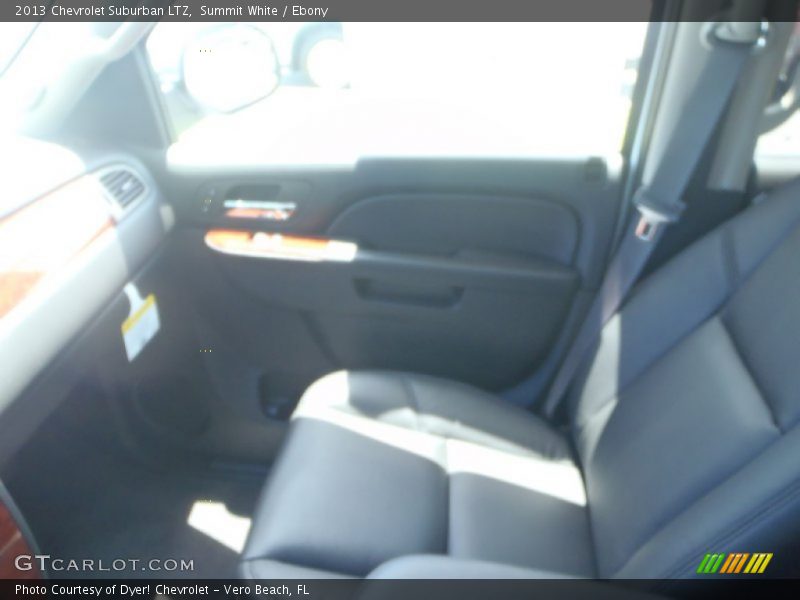 Summit White / Ebony 2013 Chevrolet Suburban LTZ