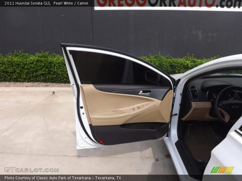 Pearl White / Camel 2011 Hyundai Sonata GLS