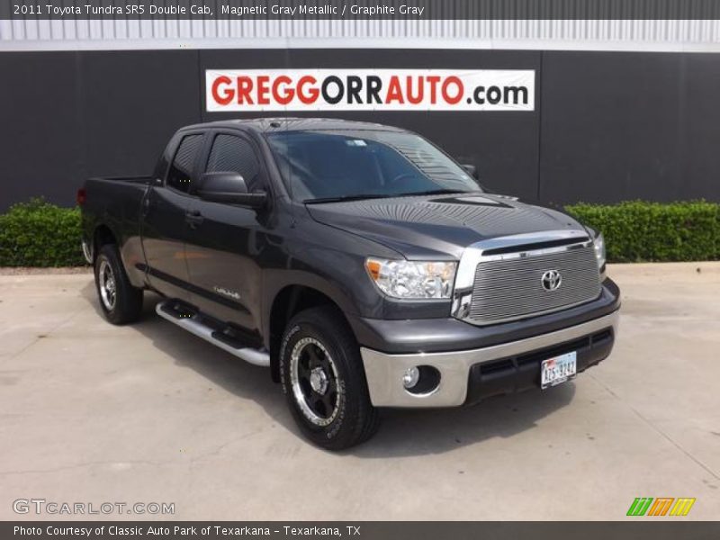 Magnetic Gray Metallic / Graphite Gray 2011 Toyota Tundra SR5 Double Cab
