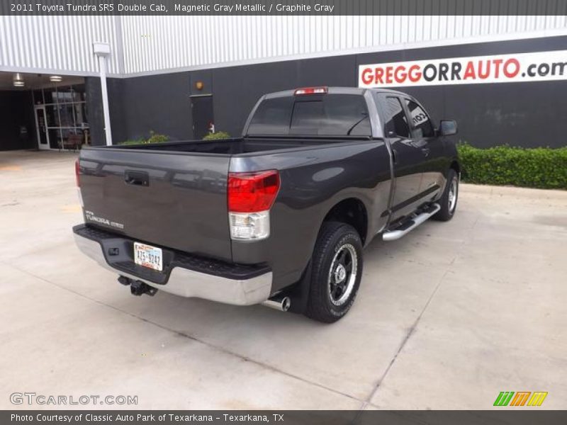 Magnetic Gray Metallic / Graphite Gray 2011 Toyota Tundra SR5 Double Cab