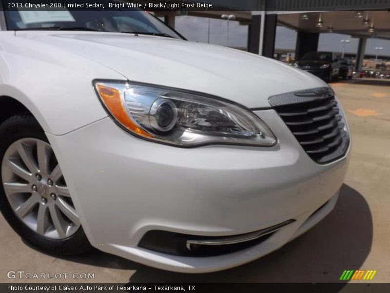 Bright White / Black/Light Frost Beige 2013 Chrysler 200 Limited Sedan