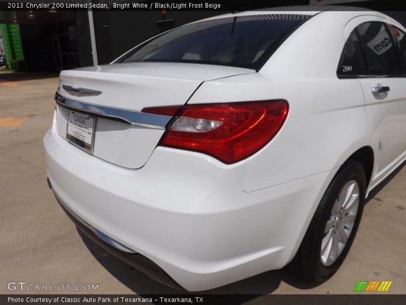 Bright White / Black/Light Frost Beige 2013 Chrysler 200 Limited Sedan