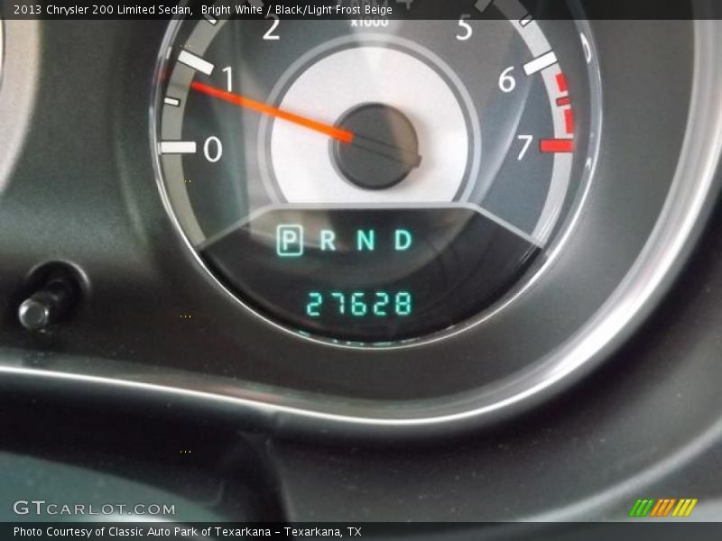Bright White / Black/Light Frost Beige 2013 Chrysler 200 Limited Sedan