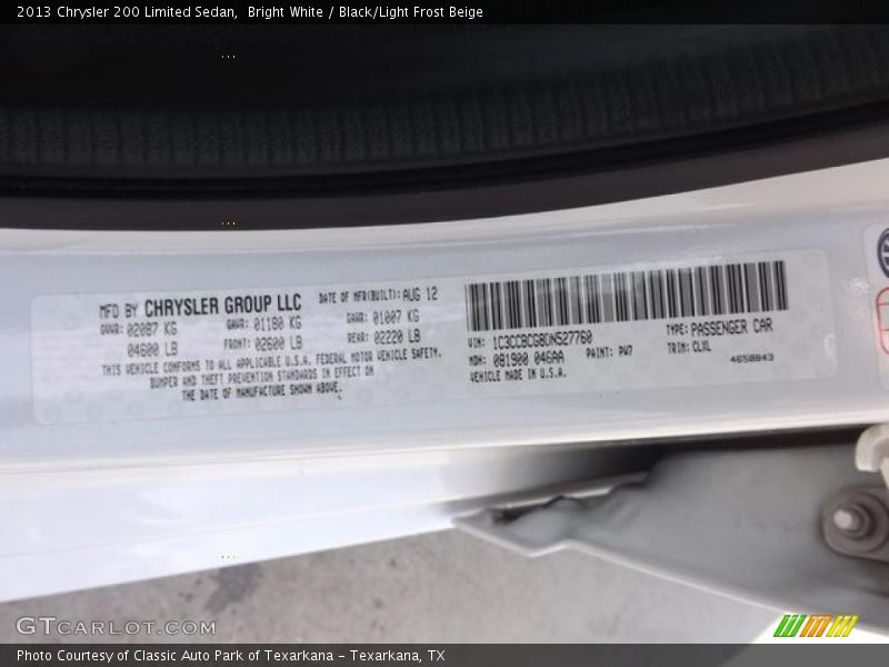 Bright White / Black/Light Frost Beige 2013 Chrysler 200 Limited Sedan