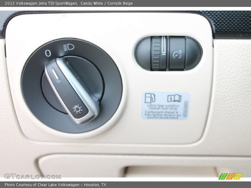 Candy White / Cornsilk Beige 2013 Volkswagen Jetta TDI SportWagen
