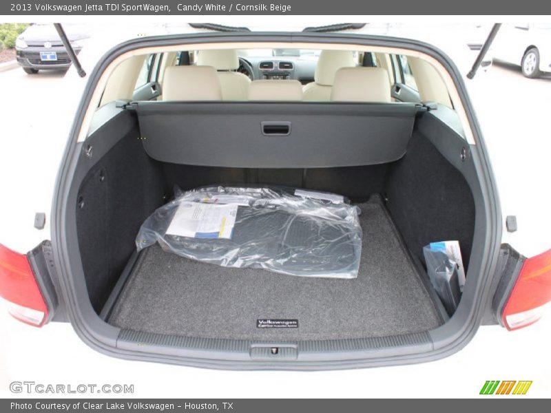 Candy White / Cornsilk Beige 2013 Volkswagen Jetta TDI SportWagen