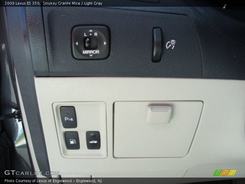 Smokey Granite Mica / Light Gray 2009 Lexus ES 350