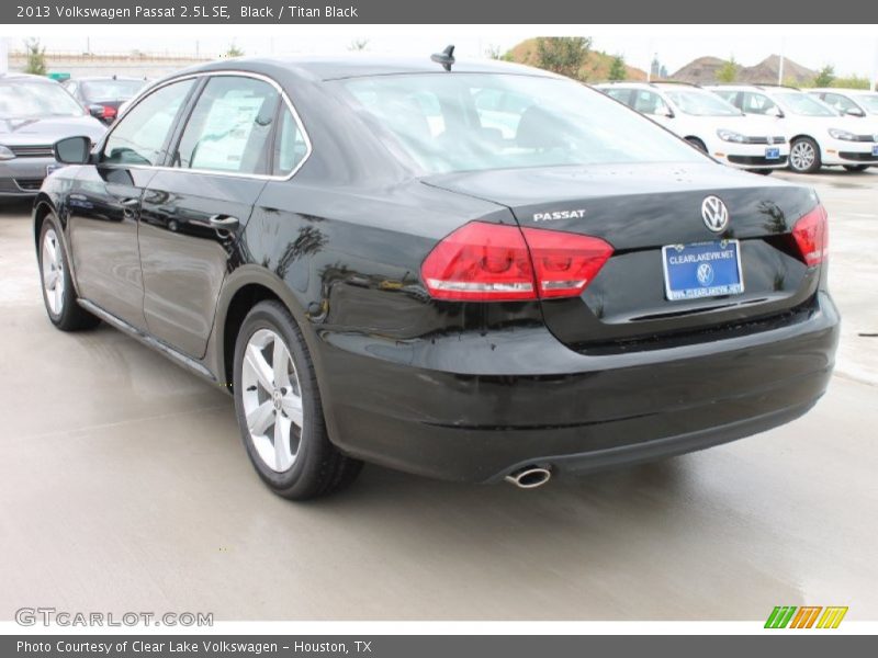 Black / Titan Black 2013 Volkswagen Passat 2.5L SE