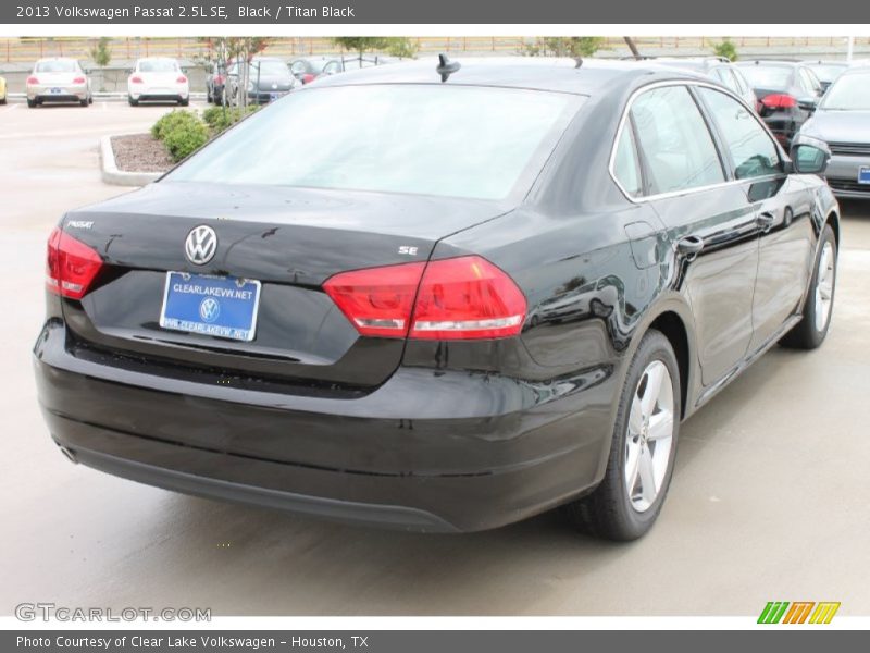 Black / Titan Black 2013 Volkswagen Passat 2.5L SE