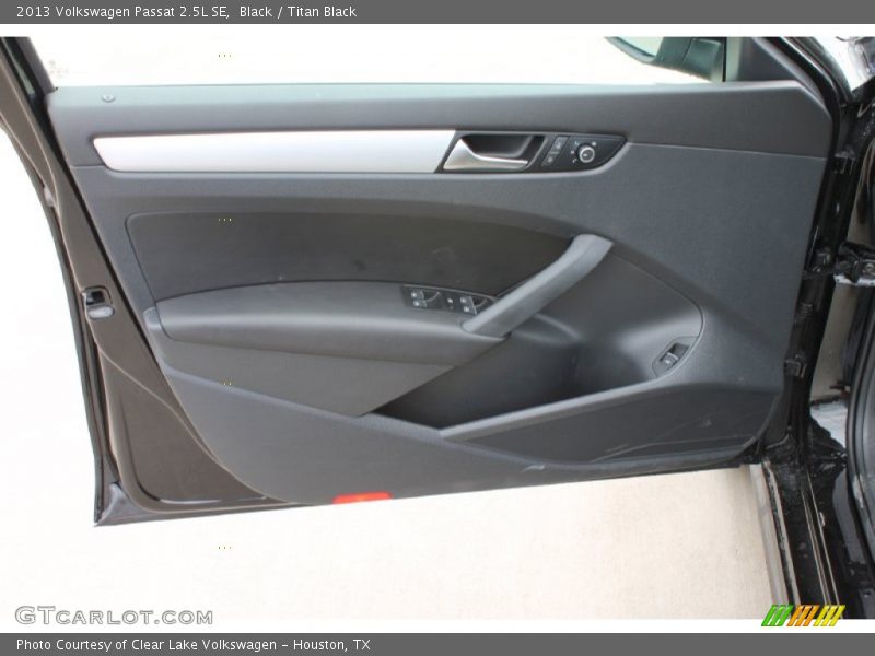 Black / Titan Black 2013 Volkswagen Passat 2.5L SE