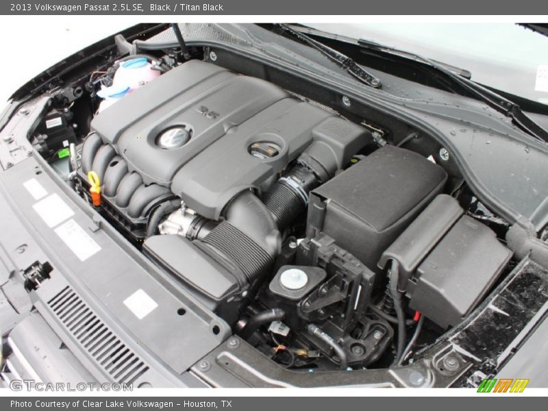 Black / Titan Black 2013 Volkswagen Passat 2.5L SE