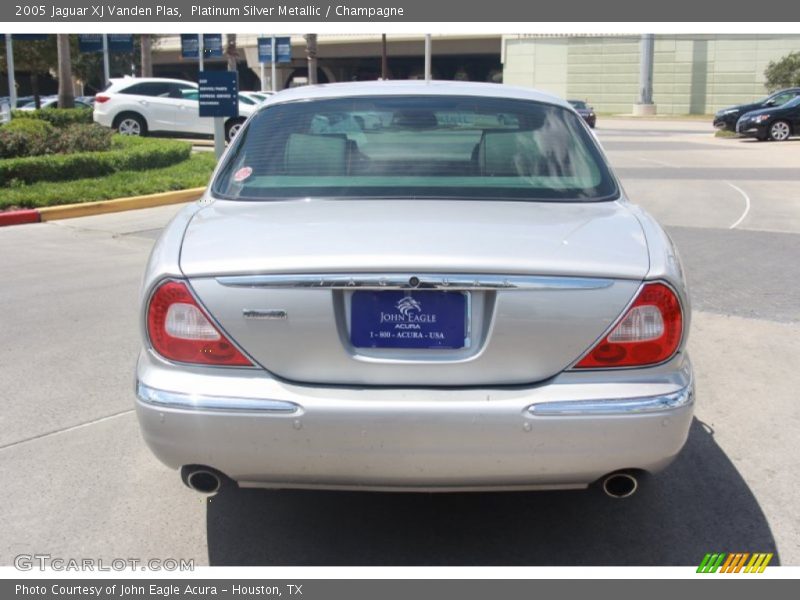 Platinum Silver Metallic / Champagne 2005 Jaguar XJ Vanden Plas