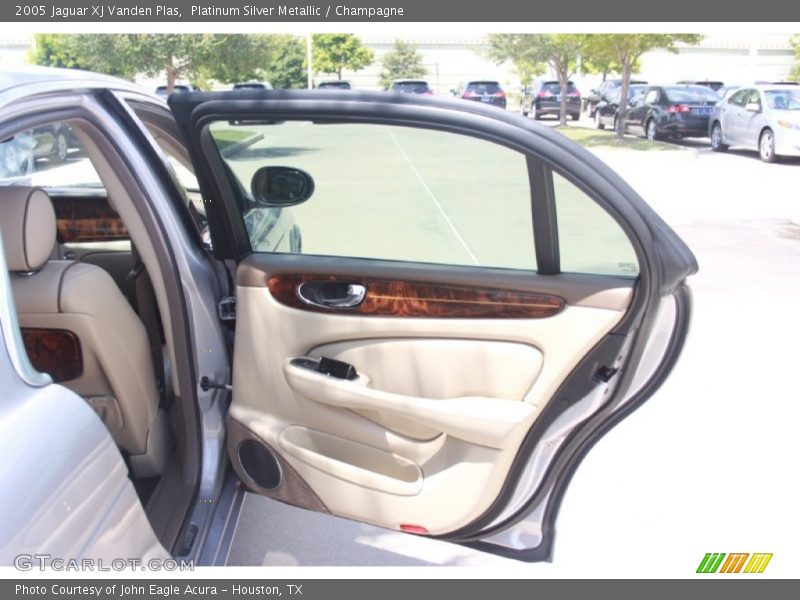 Platinum Silver Metallic / Champagne 2005 Jaguar XJ Vanden Plas