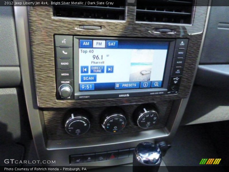 Bright Silver Metallic / Dark Slate Gray 2012 Jeep Liberty Jet 4x4