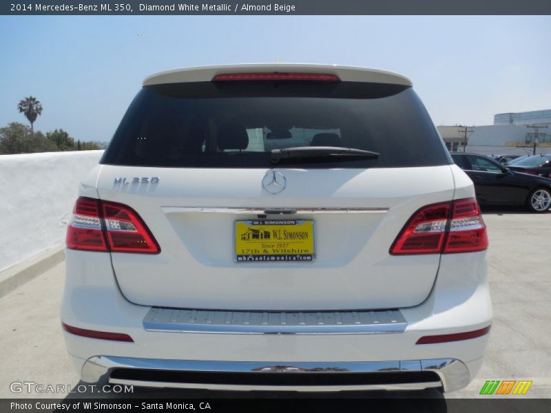 Diamond White Metallic / Almond Beige 2014 Mercedes-Benz ML 350