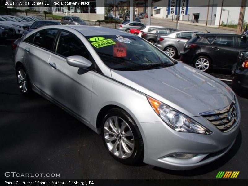 Radiant Silver / Black 2011 Hyundai Sonata SE