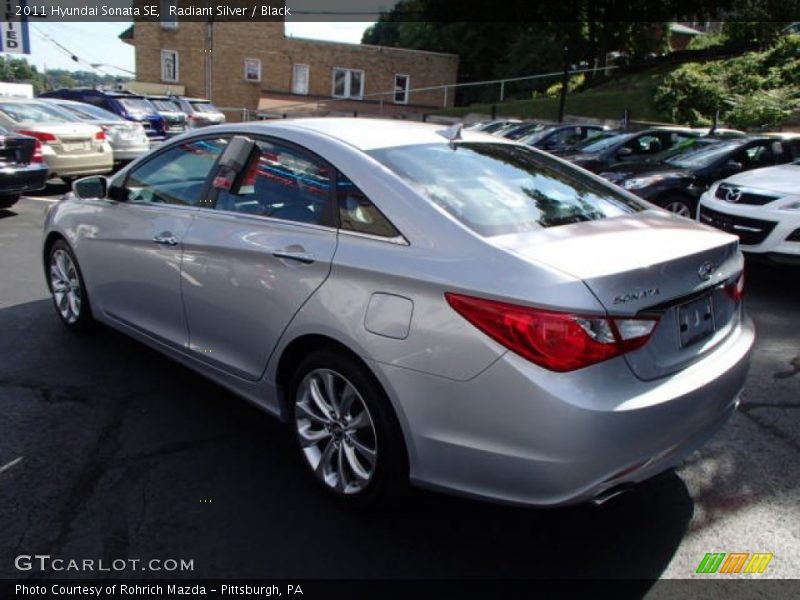 Radiant Silver / Black 2011 Hyundai Sonata SE