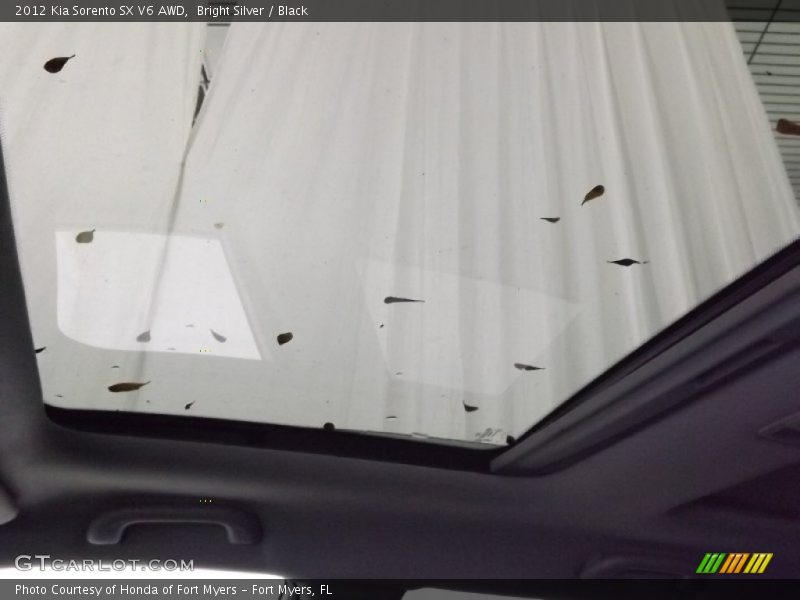 Bright Silver / Black 2012 Kia Sorento SX V6 AWD