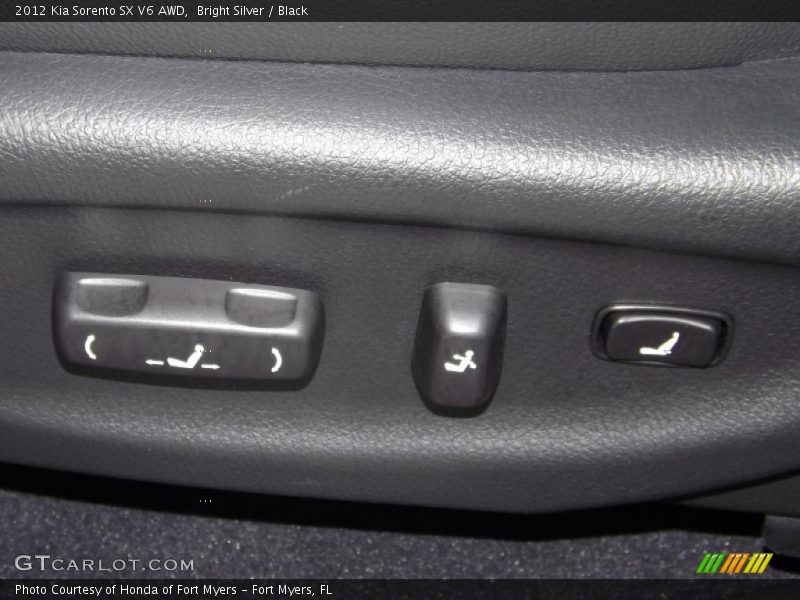 Bright Silver / Black 2012 Kia Sorento SX V6 AWD