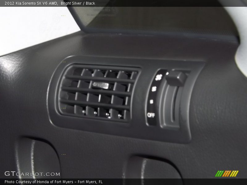 Bright Silver / Black 2012 Kia Sorento SX V6 AWD